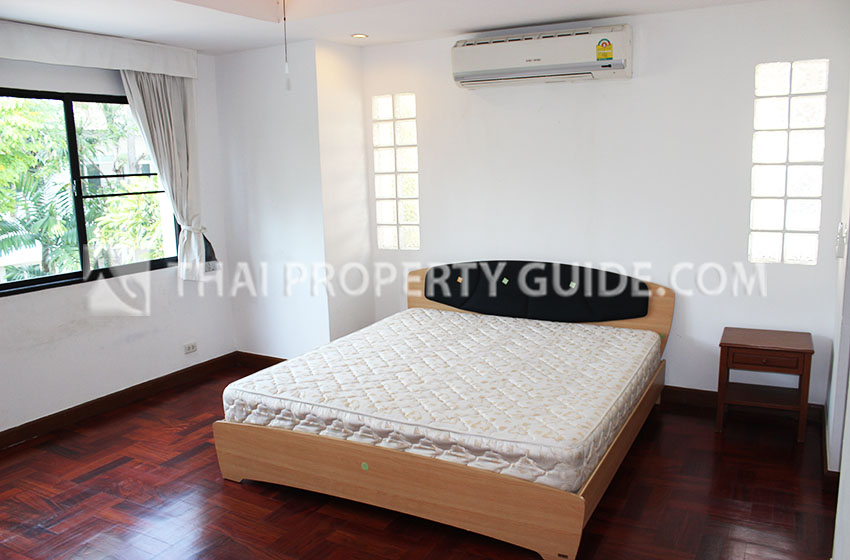 House with Private Pool in Nichada Thani 